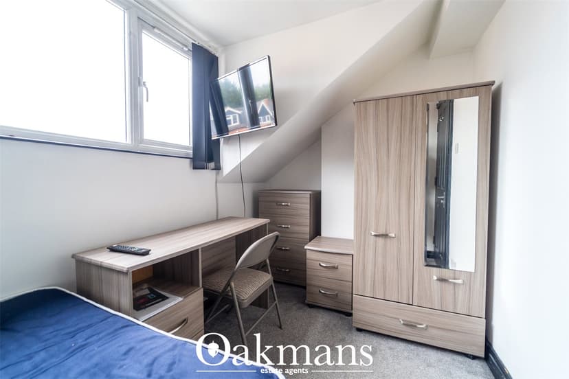 217, Dawlish Road - Image 5