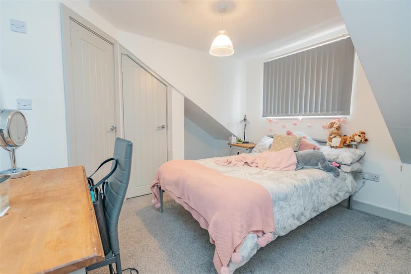 Hubert Road - Image 3