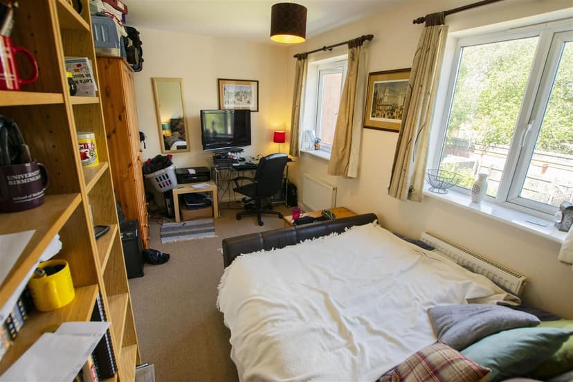 11a, Ten Acre Mews - Image 7