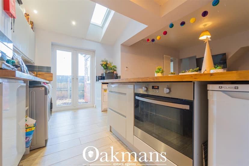 2, Winnie Road - Image 13
