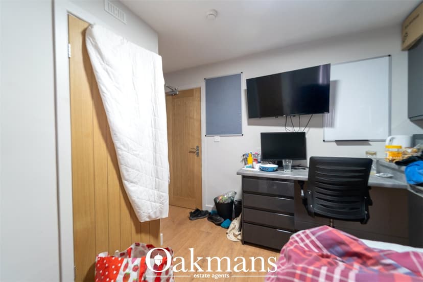 74, Heeley Road - Image 2