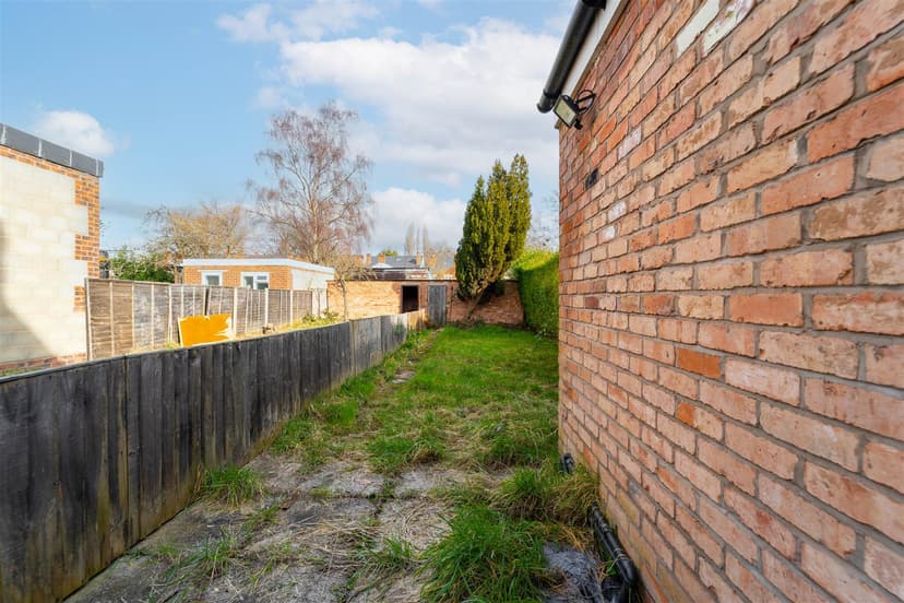 199, Umberslade Road - Image 8