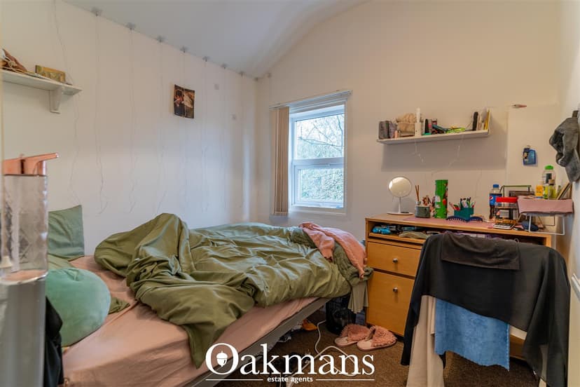 131, Tiverton Road - Image 2