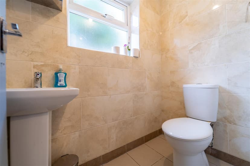 58, Ribblesdale Road - Image 5