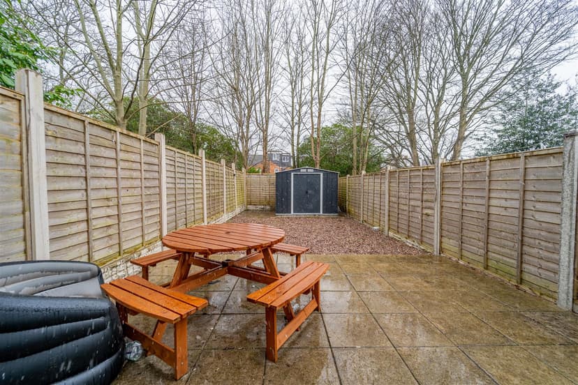 240, Hubert Road - Image 1