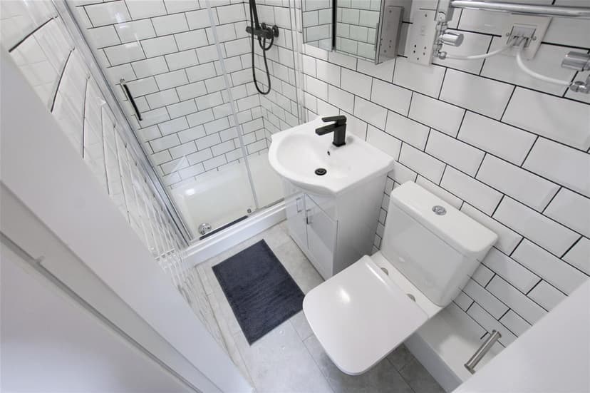 79, Rookery Road - Image 2