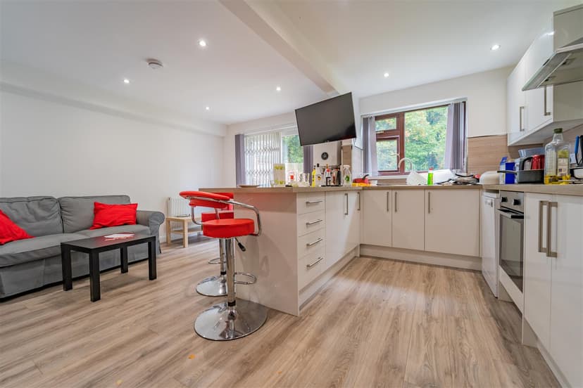 10, Keneggy Mews - Image 14