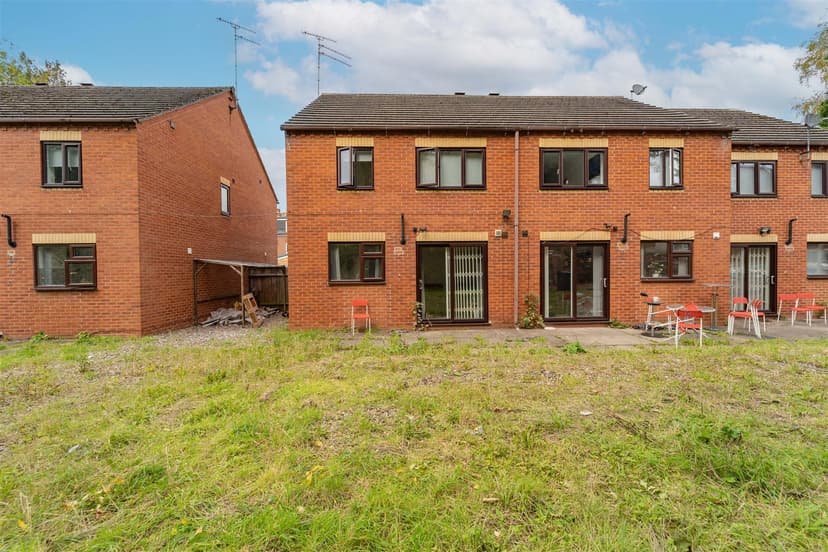 10, Keneggy Mews - Image 1