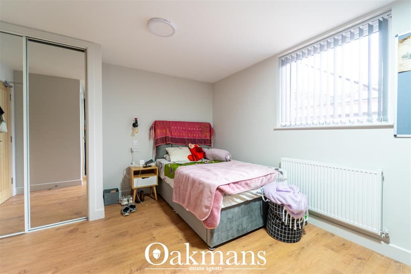 121, Hubert Road - Image 17