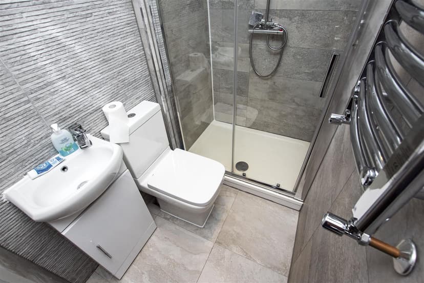 49, Harrow Road - Image 2