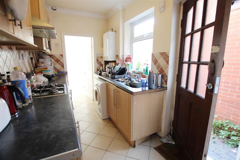 189, Tiverton Road - Image 8