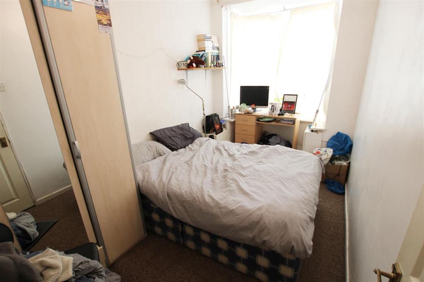 189, Tiverton Road - Image 3