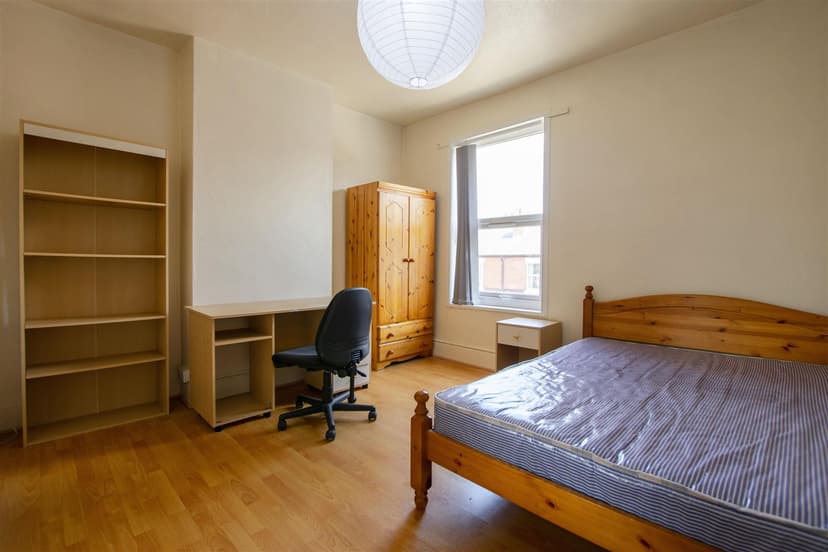 110, Tiverton Road - Image 17