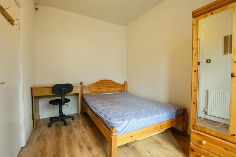 110, Tiverton Road - Image 16