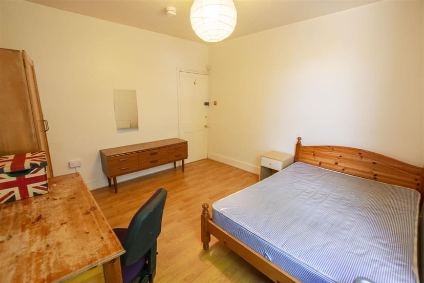 110, Tiverton Road - Image 9