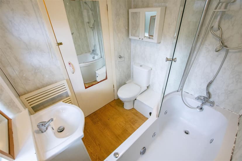 110, Tiverton Road - Image 8