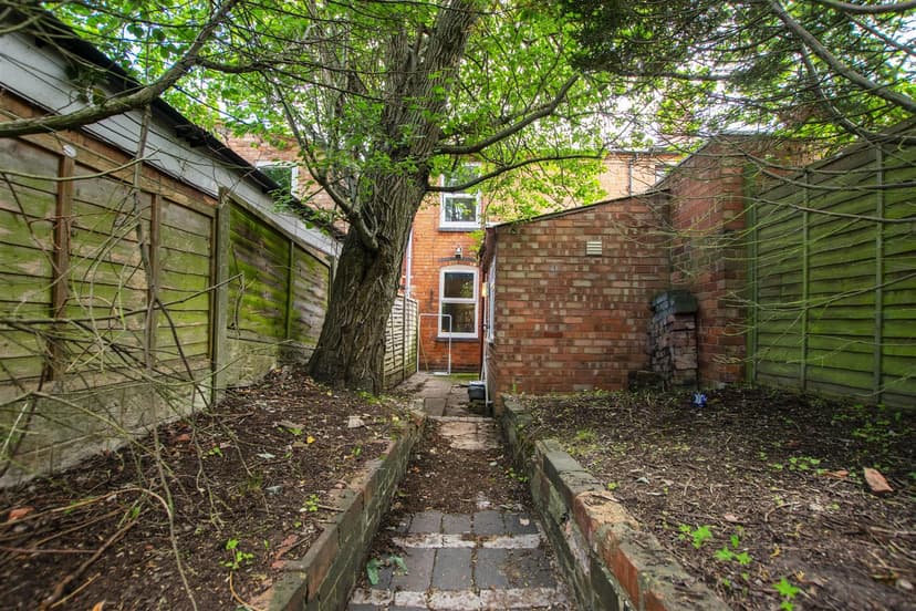 110, Tiverton Road - Image 7