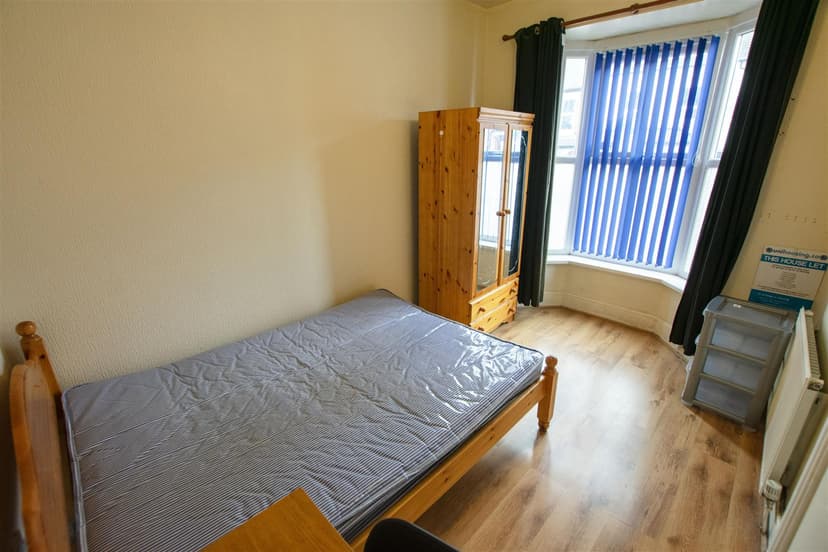 110, Tiverton Road - Image 6