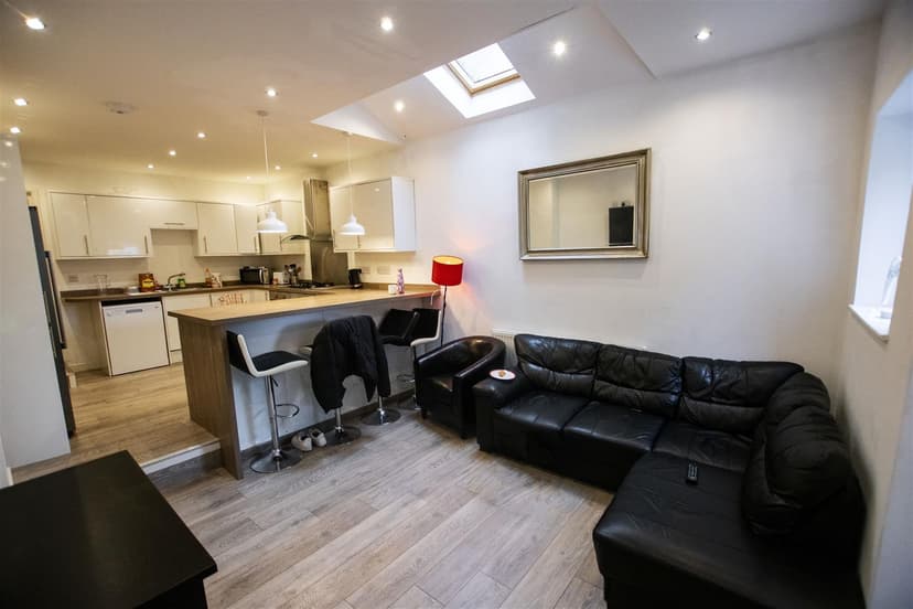 223, Heeley Road - Image 12