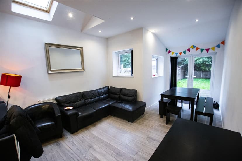 223, Heeley Road - Image 11