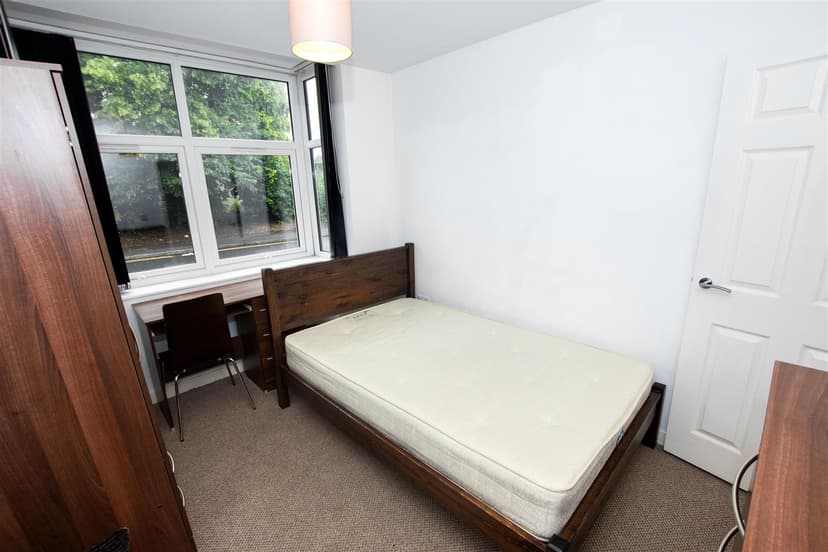 223, Heeley Road - Image 8
