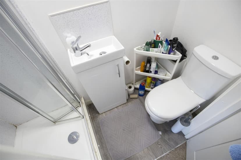 72, Raddlebarn Road - Image 2