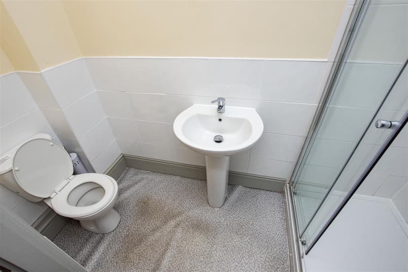 61, Selly Hill Road - Image 2
