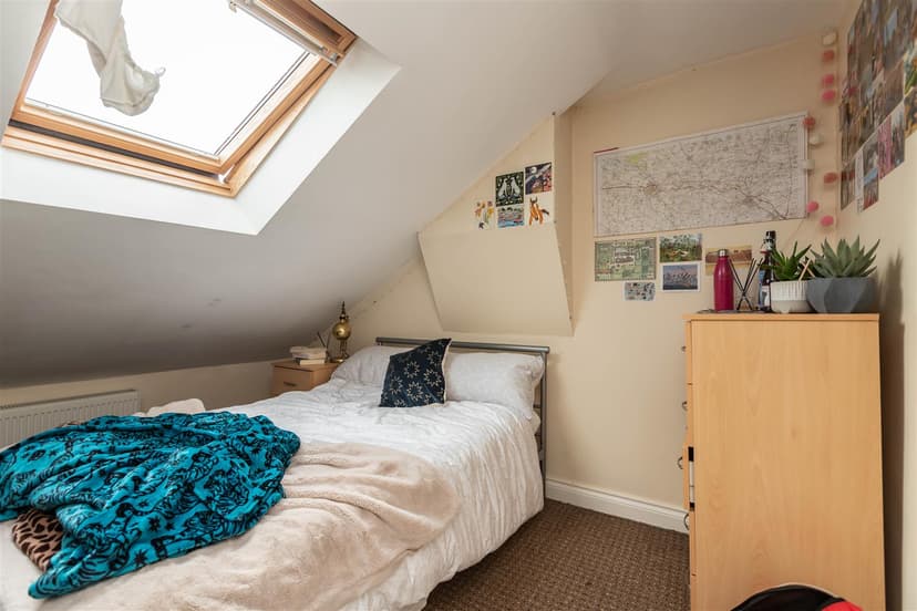 63, Hubert Road - Image 5