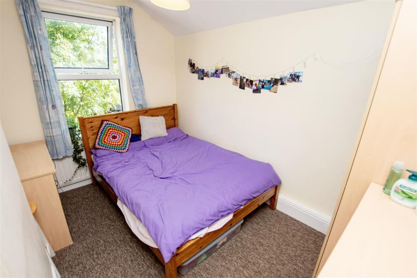 140, Raddlebarn Road - Image 6