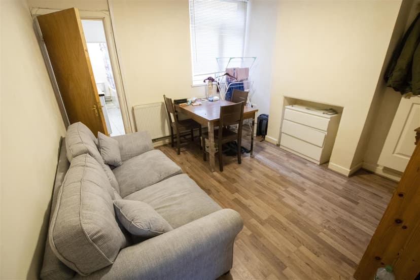 50, Winnie Road - Image 10