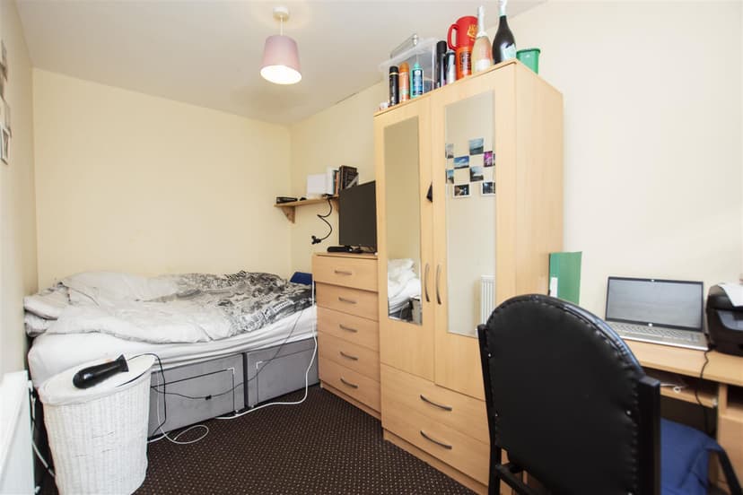 250, Heeley Road - Image 9