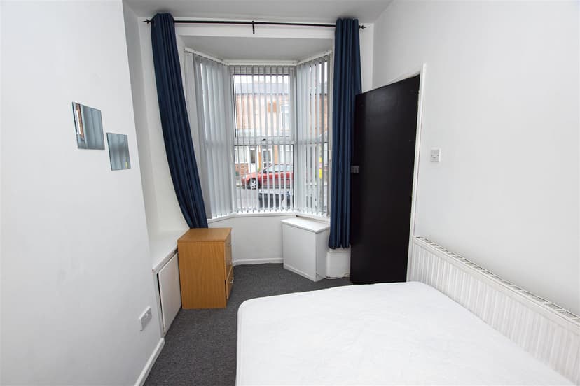 39, Winnie Road - Image 2