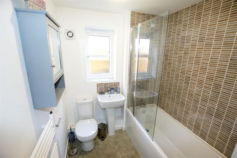 Apartment 1, Cowdray Court, Tanners Way - Image 1