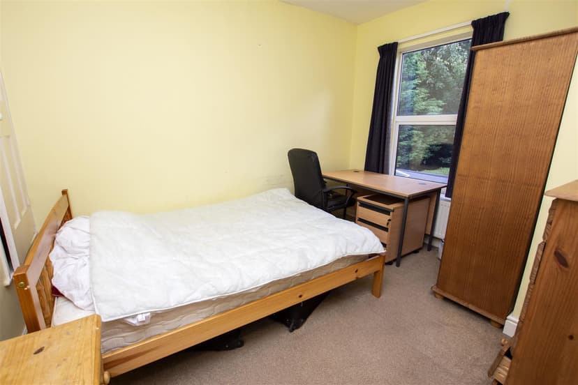 301, Tiverton Road - Image 7