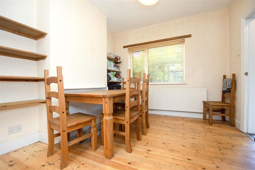 24, Tealby Grove - Image 5