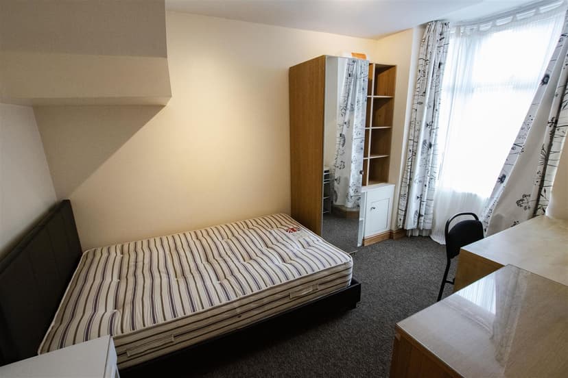 125, Tiverton Road - Image 11
