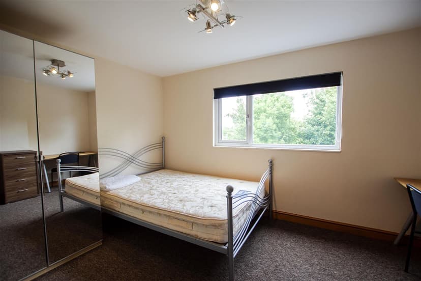 125, Tiverton Road - Image 7
