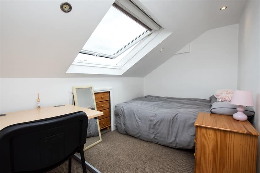 111, Westminster Road - Image 4