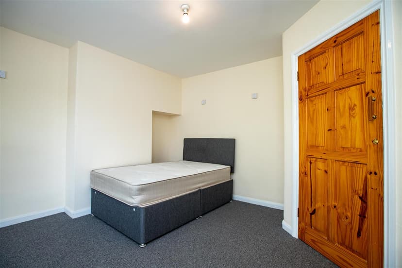 64, Quinton Road - Image 9