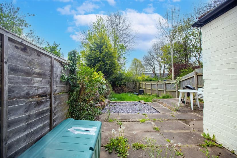 64, Quinton Road - Image 1