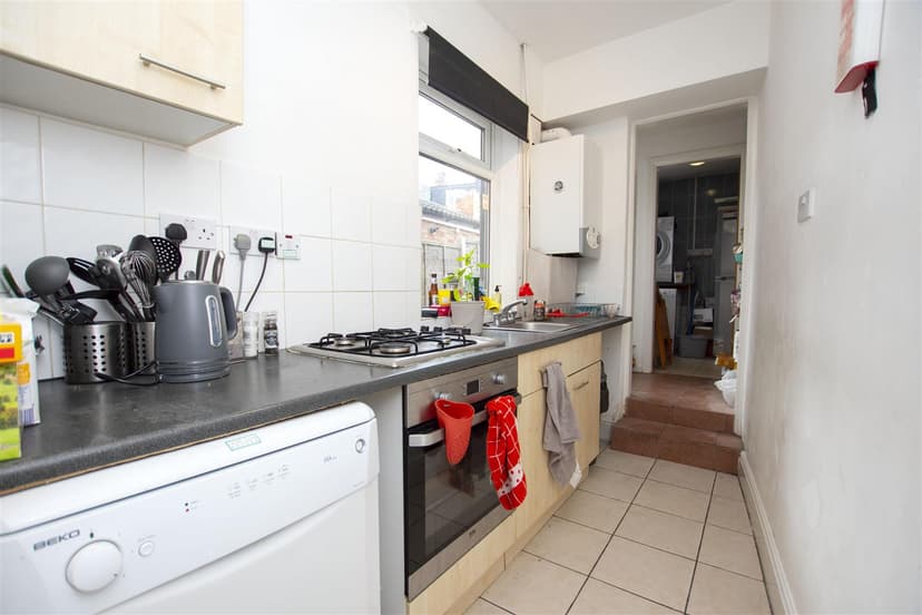 21, North Road - Image 2