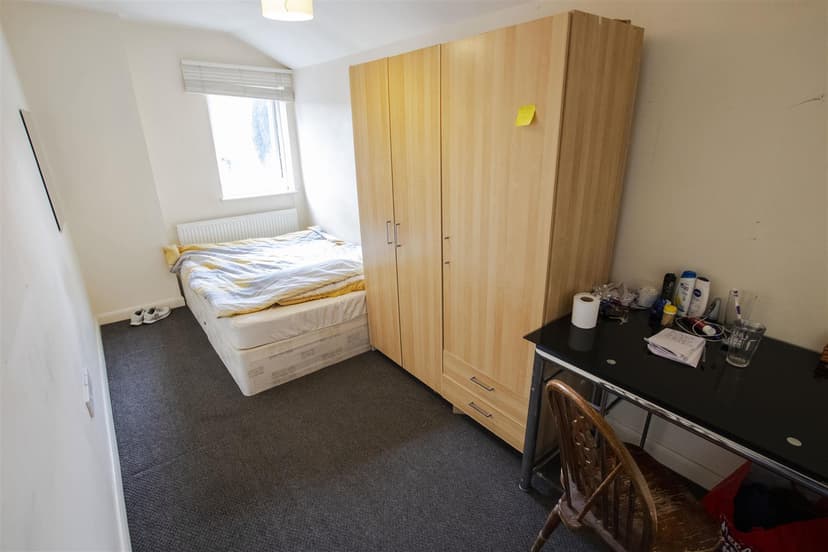 53, Exeter Road - Image 6