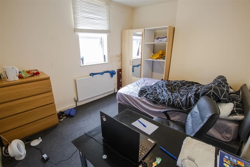 53, Exeter Road - Image 5