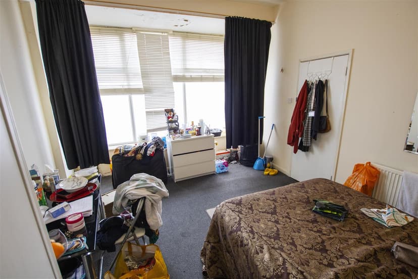 53, Exeter Road - Image 4