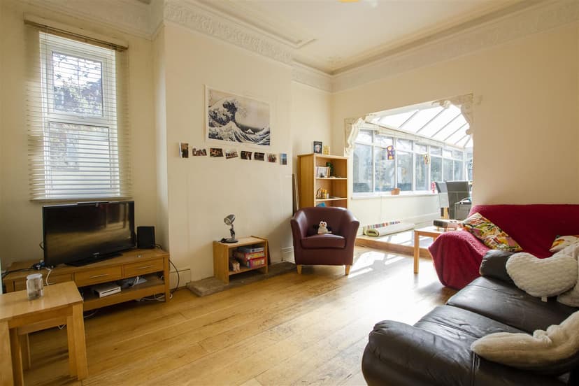 1, St. Edwards Road - Image 21