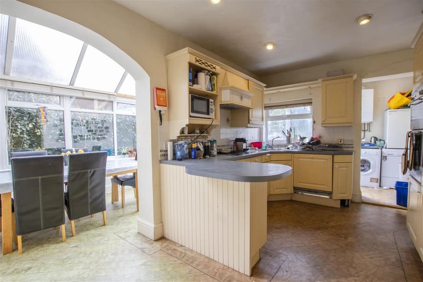 1, St. Edwards Road - Image 20