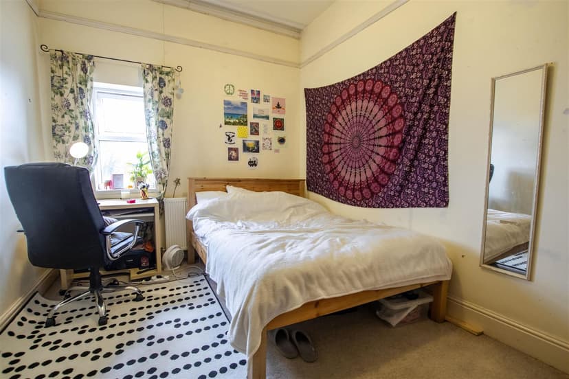 1, St. Edwards Road - Image 14