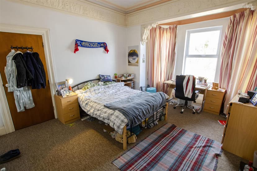 1, St. Edwards Road - Image 11