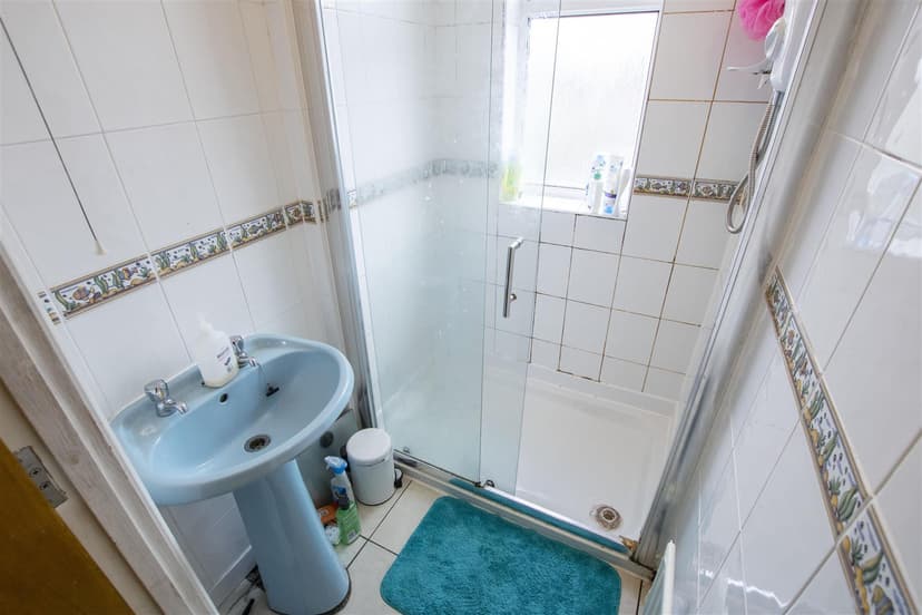 1, St. Edwards Road - Image 7