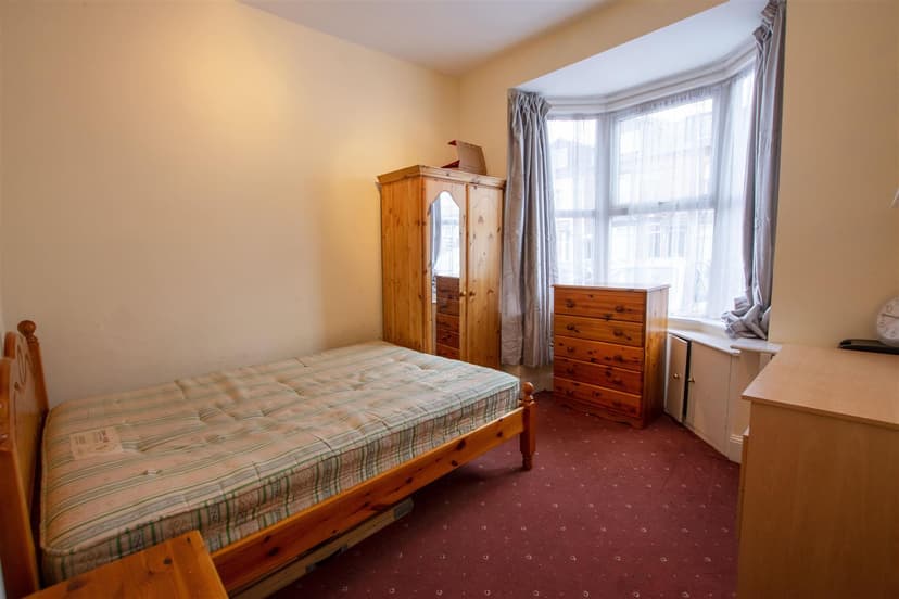 228, Heeley Road - Image 10